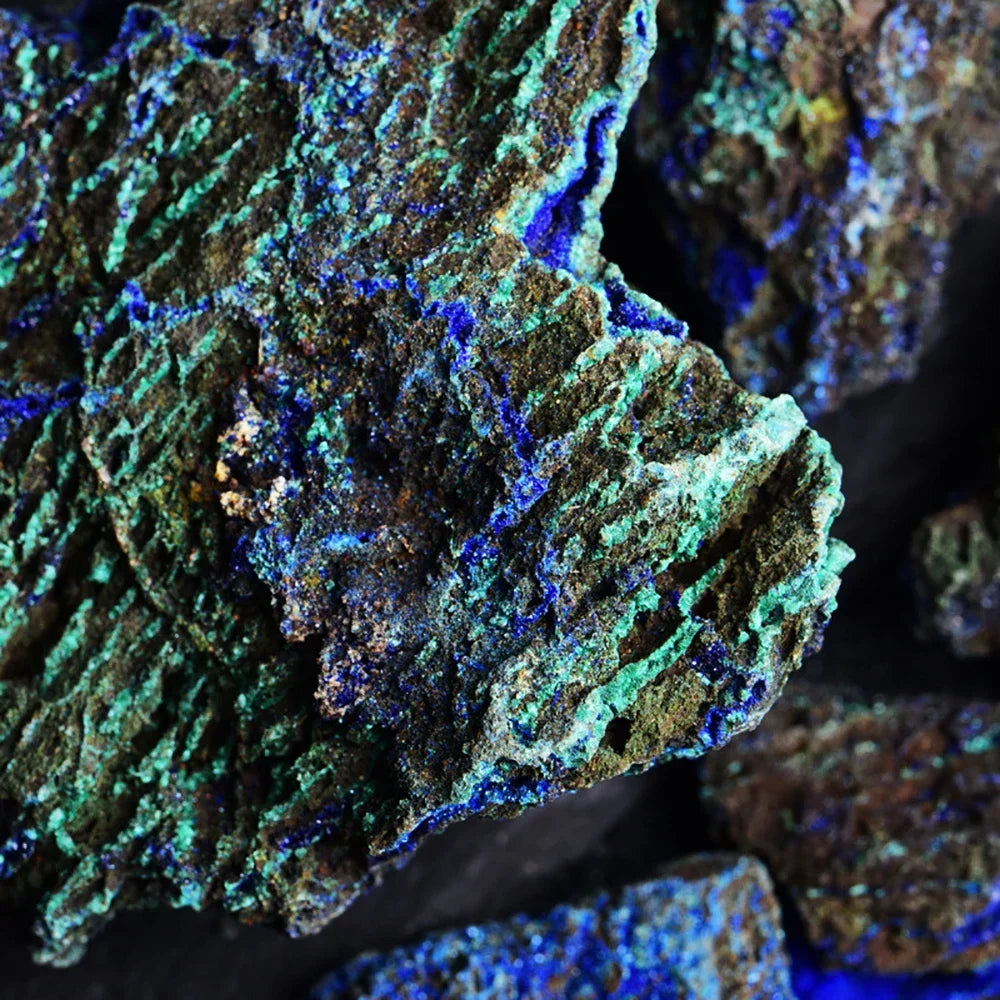 Natural Azurite Malachite Symbiotic Stone – Geode Crystal Specimen for Reiki Healing & Decorative Collectibles - Image 3